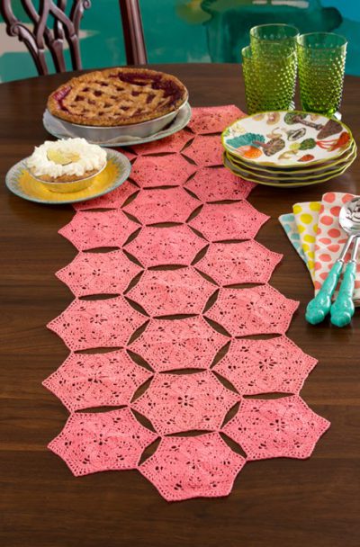 Flower and Fan Table Runner 2